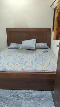 double bed with matress