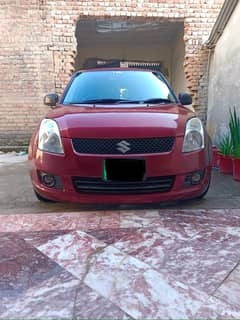 Suzuki Swift Maroon colour