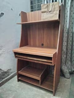 computer table/ study table