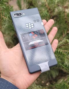 BlackBerry key 2 LE