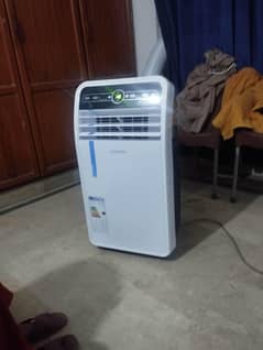 Skyiwood Portable ac 1 ton 12000 BTU for sale. cool and heat feature