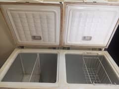 Waves deep freezer