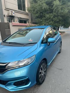 Honda Fit 2017 Model 2021 import - Very neat and clean car