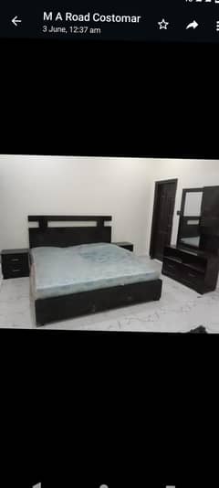 bed set available discount offer 40% off 03007718509