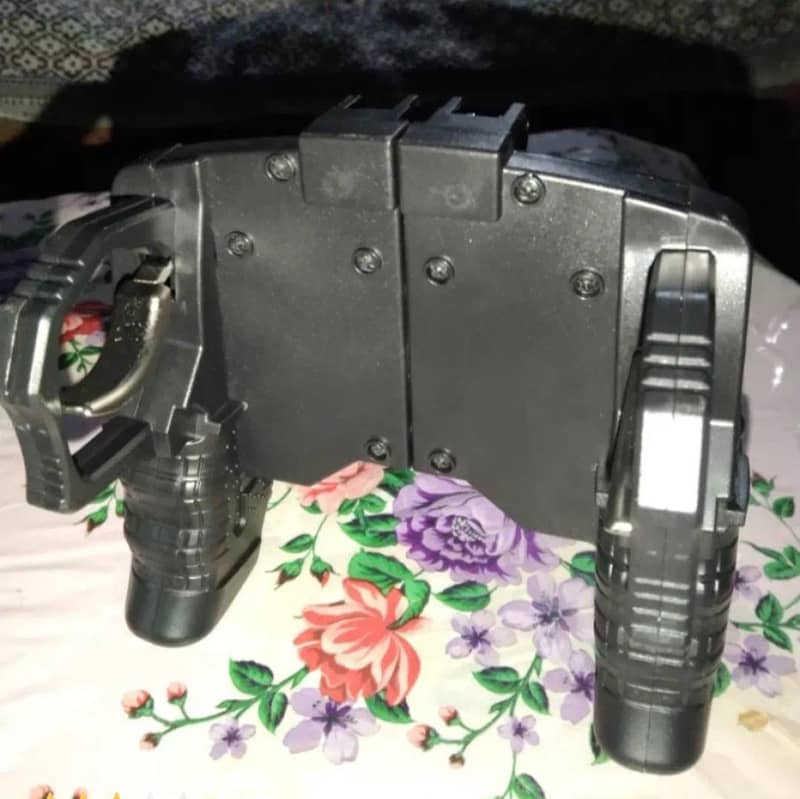 K21 Mobile Gamingpad with Trigger 1
