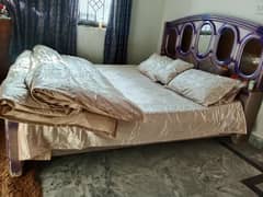 king bed with side tables
