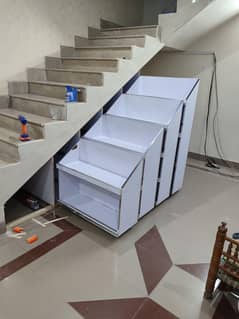 Carpenter/Kitchen