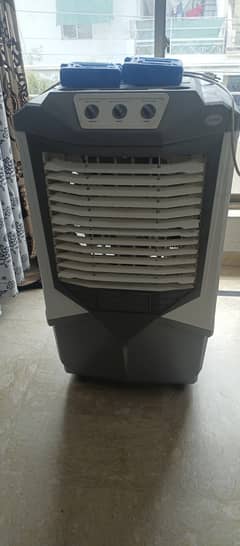 Canon Air Cooler 6500 with ice boxes
