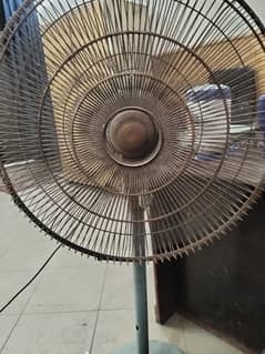 pedestal fan