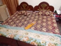 2 single bed selling in price of 1.     Whatsapp no:03338370031
