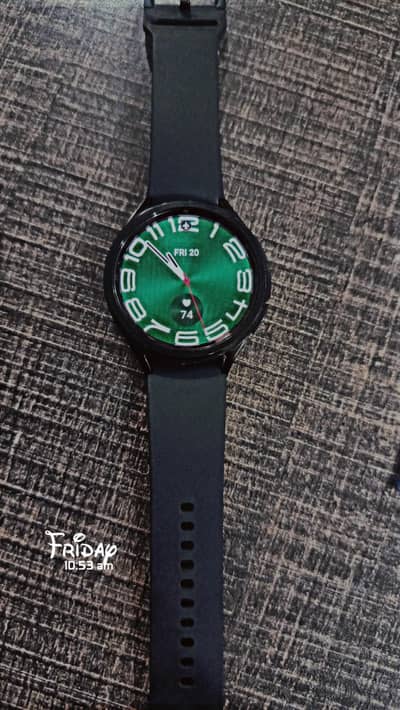 Samsung Watch 6 Classic 47mm LTE R-965U  9.5/10 watch and charger