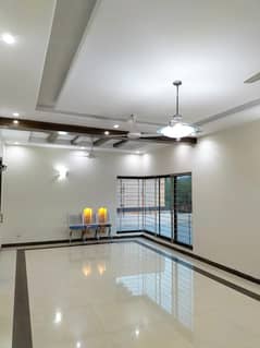Sui Gas Society Phase-1 Kanal Upper Portion 3bedrooms For Rent 1.10 Lakh