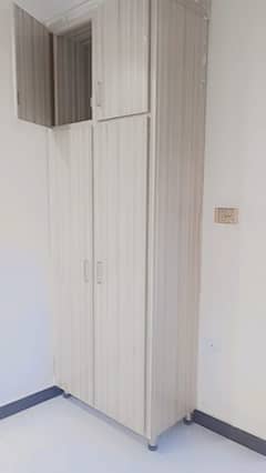 250