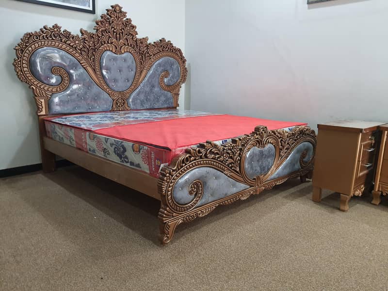 Carving bed set New Not used without mattris Cinyoti style (just call) 1