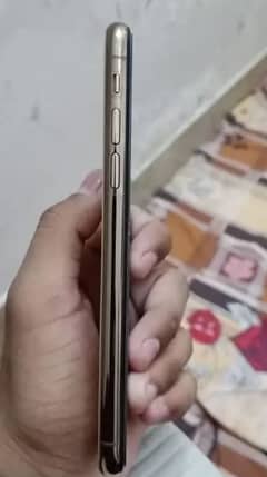 iPhone XS