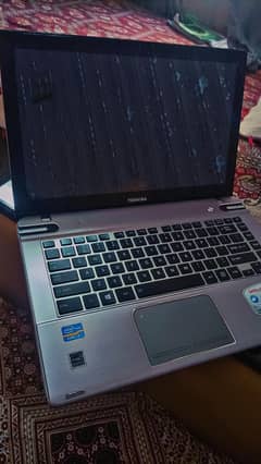 Touchscreen laptop