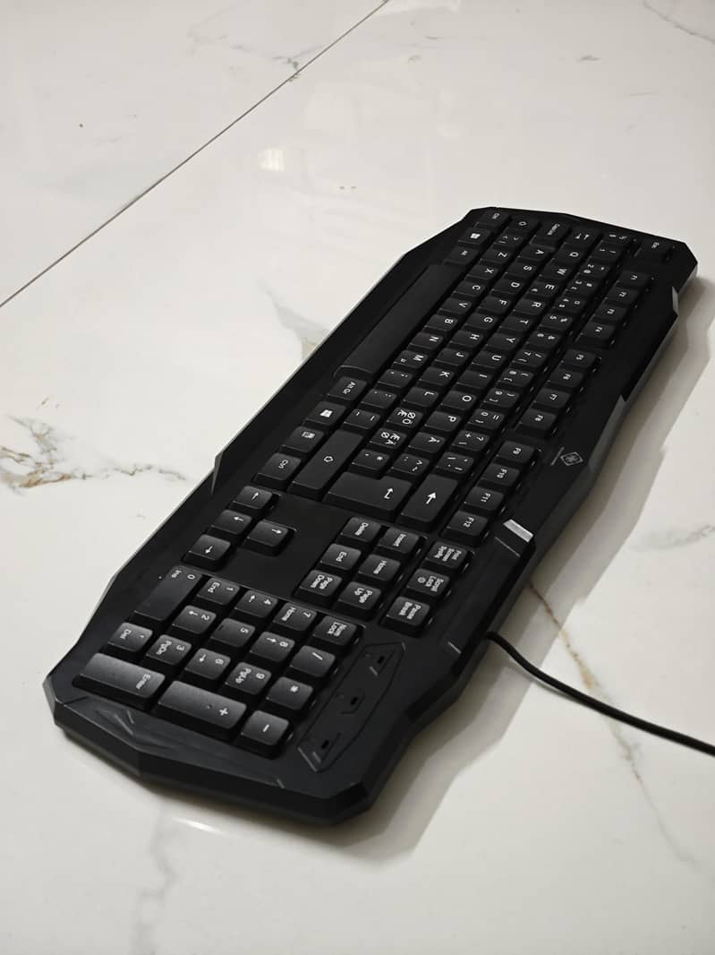 RGBl keyboard from deltoc gaming 2