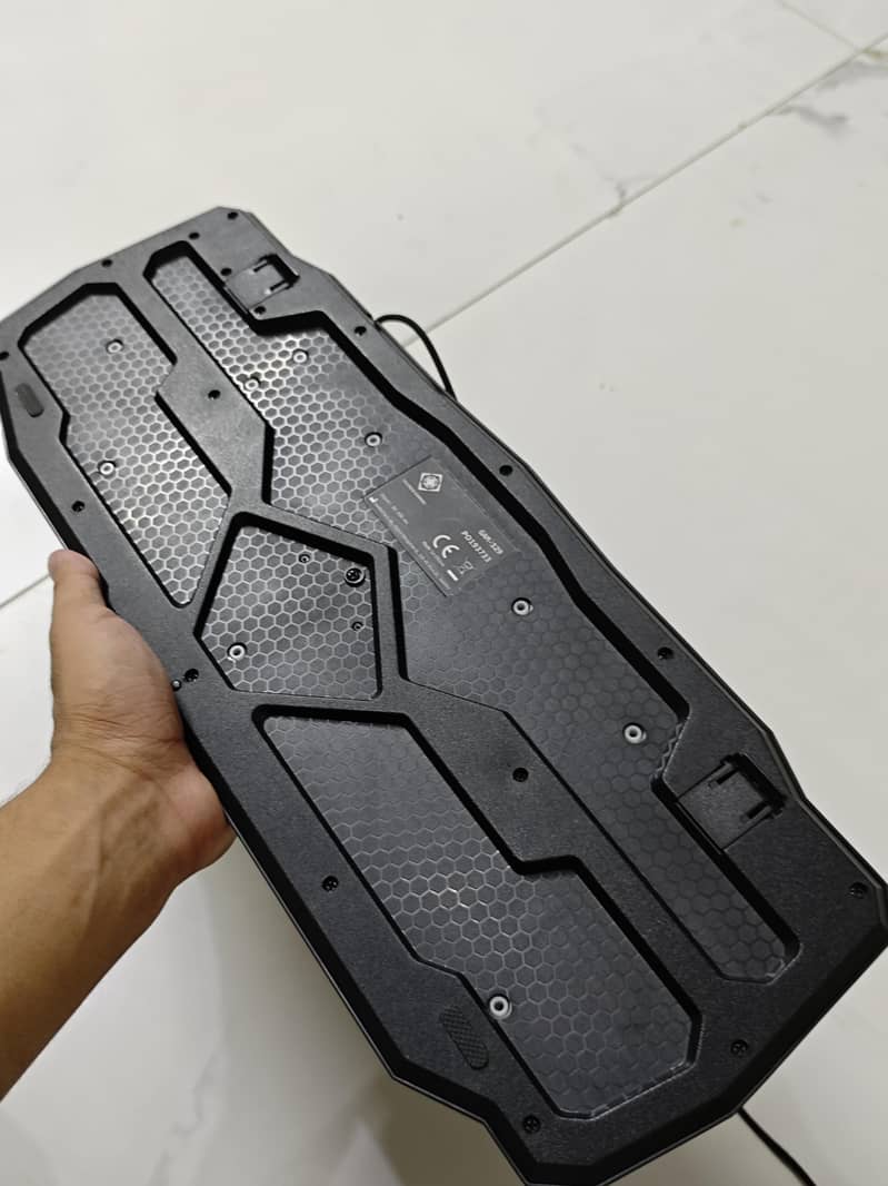 RGBl keyboard from deltoc gaming 3