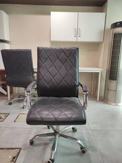 Chairs Used for sale in DHA Karachi------Immediately