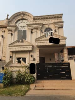 DHA 9 Town lahore 5 Marla House For Rent