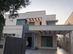 One Kanal Used Modern Design Bungalow For Sale At Prime Location Of DHA Lahore Near To Park & Commercial Market.