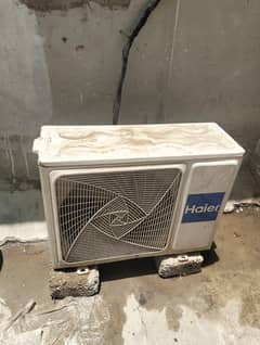 Emergency Sale! 1 Ton Split AC – Super Cooling, Super Deal!