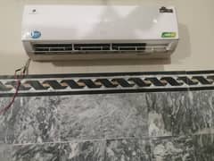 1.5 ton Pel Inverter AC 100% Copper with 7years warranty left