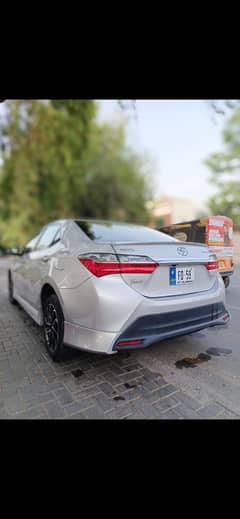 Altis grandi 1.8 black interior