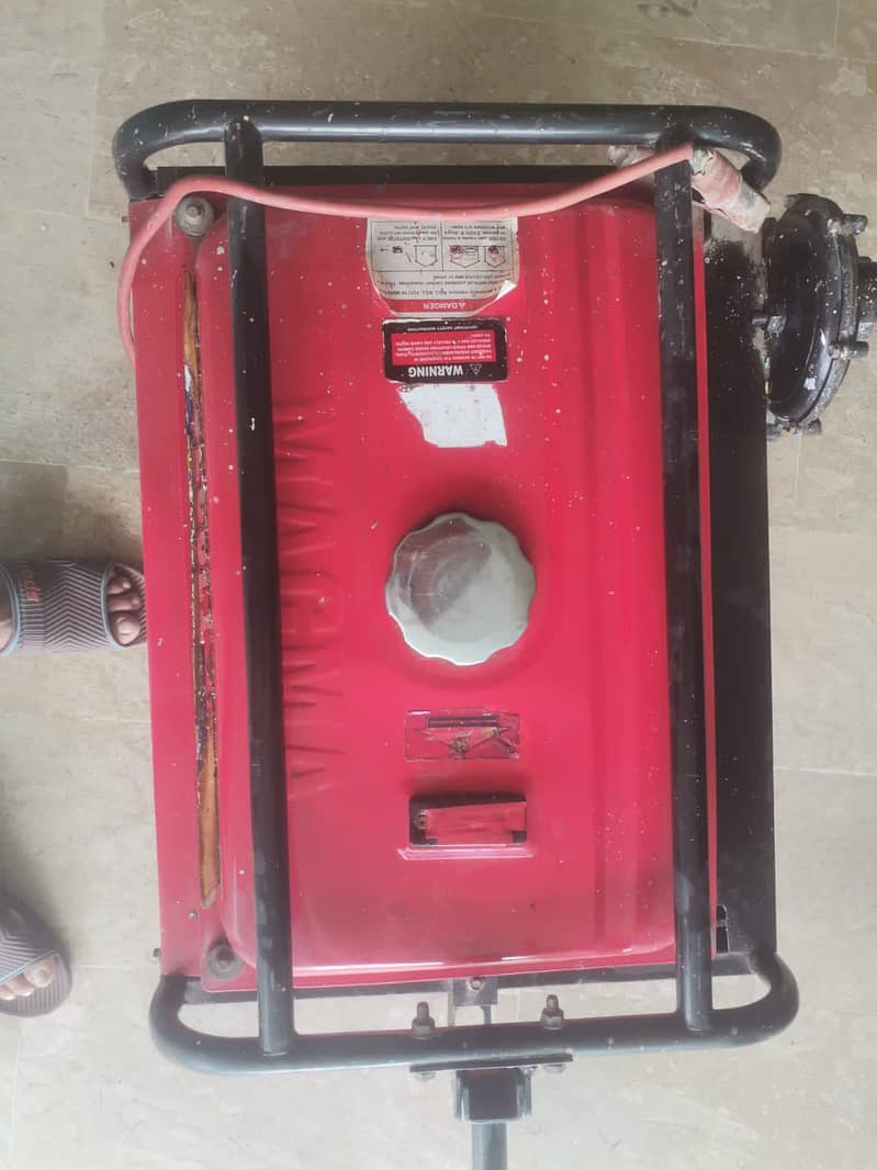 کنڈیشن نیو ہے بہت کم استعمال ہوا ہے 1