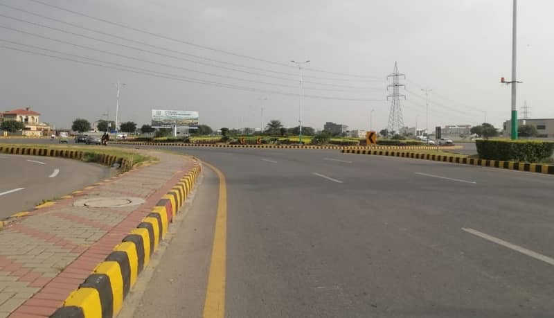 DHA Phase 7 Beautiful Location Plot Direct Approach Of Main Double Digit 2
