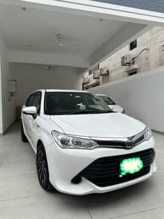 Toyota Corolla Fielder  HYBRID 2016