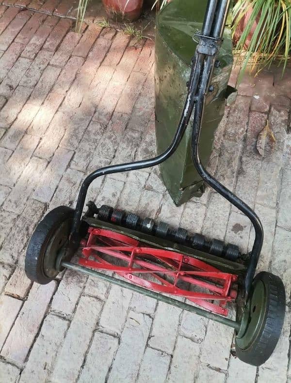 Grass cutting machine 0