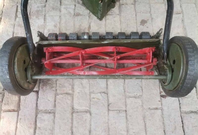 Grass cutting machine 1