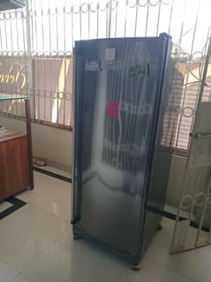 freezer in good condition