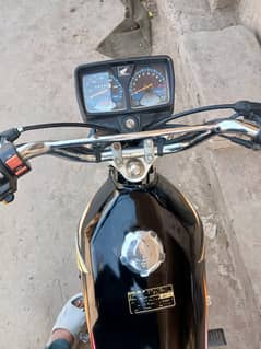 I am selling my Bike Honda 125 2022