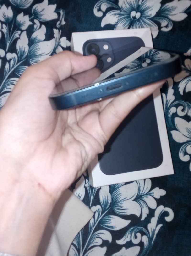 IPHONE 13 NEW CONDITION 128GB 1 WEAK USE ONLY COMPLETED BOX 2