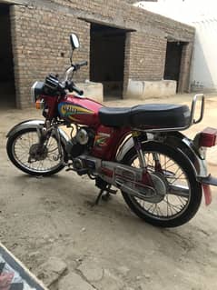 Yamaha yb 100 sale is in Sohawa good condition call number 03245555176