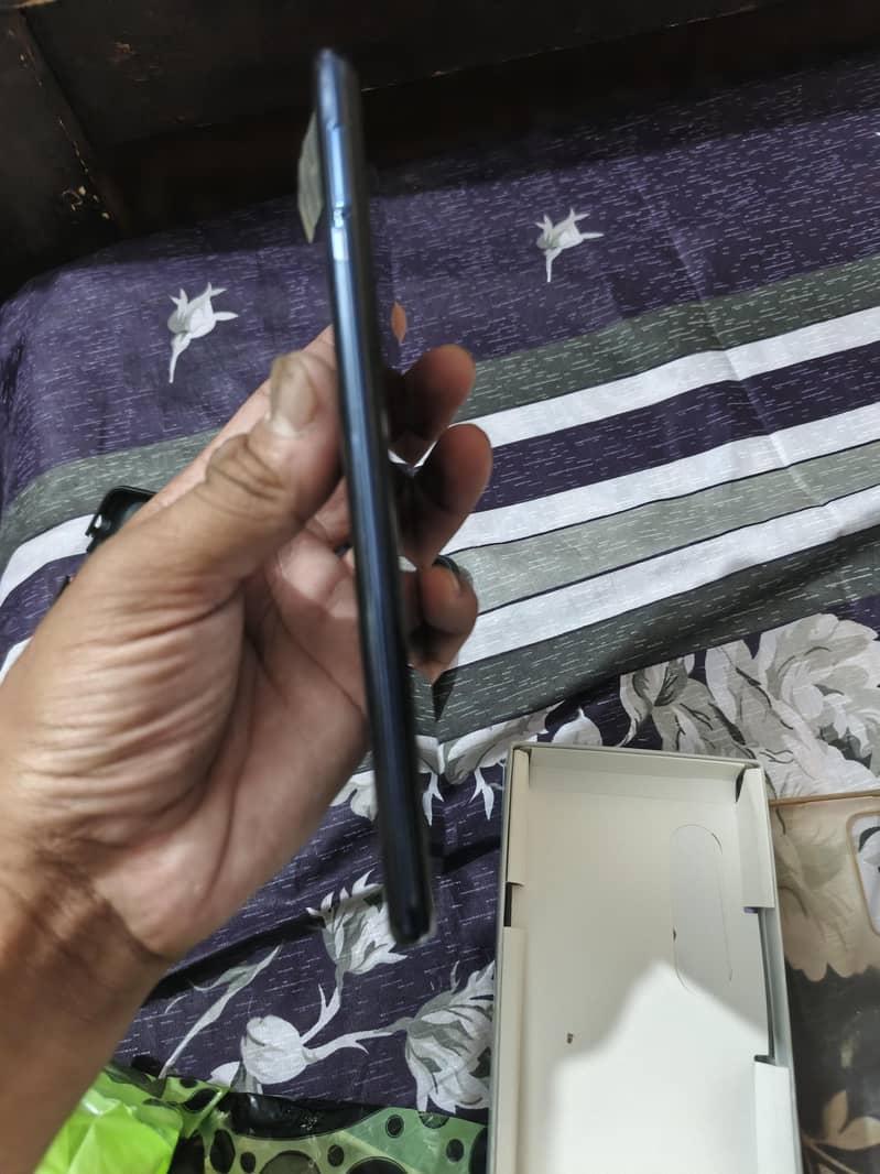 infinix note 10 pro like new condition with box 1