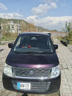 available car for booking and pic and droor service