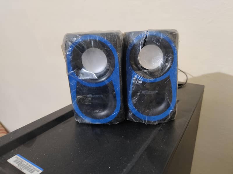 intel core 2 quad full setup with computer trali 2