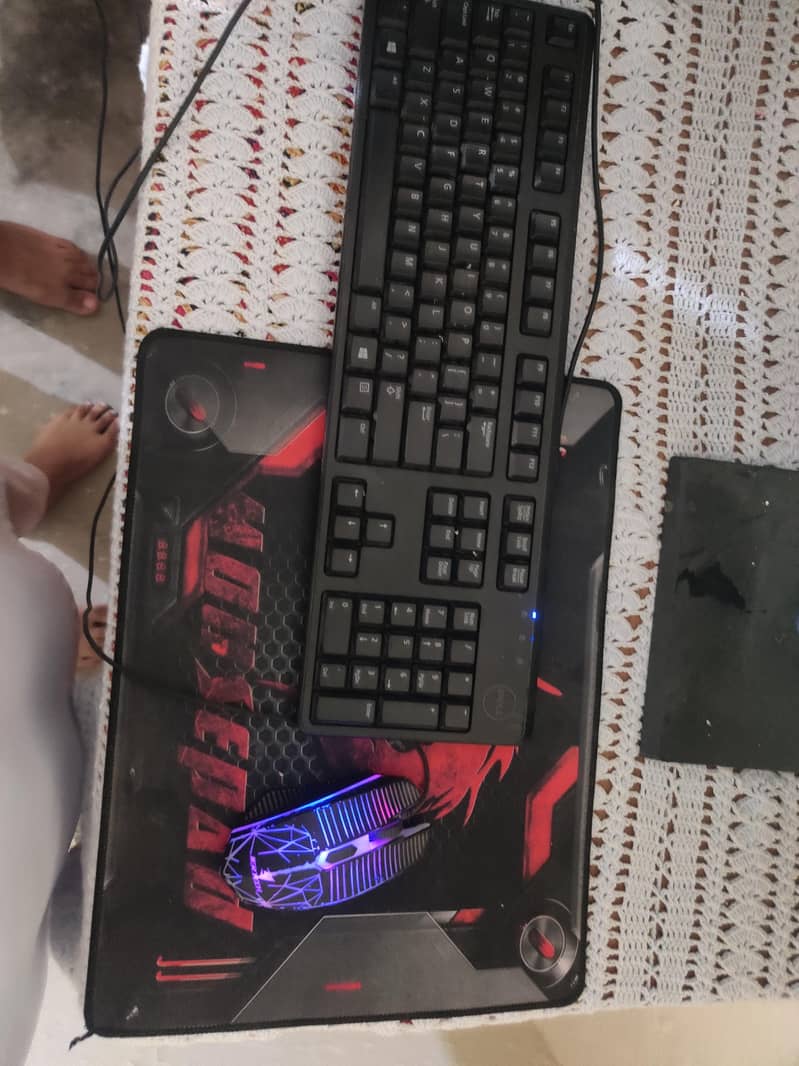 intel core 2 quad full setup with computer trali 3