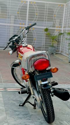 125 25 model for sale