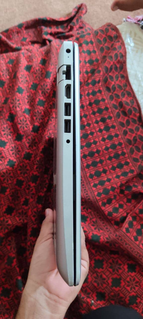 Hp Laptop 15 i7 8th gen 4