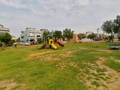 5 Marla Top Location Plot Near Park