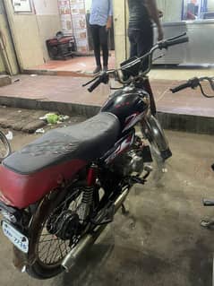 2017 model all condition is engine mein koi Kam nhe