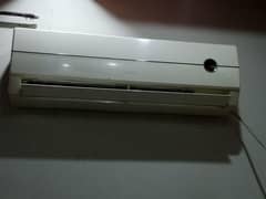 Gree split AC 1.5 ton Non inverter