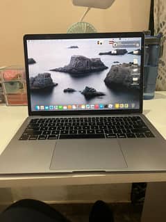 MACBOOK AIR 2018 CORE i5