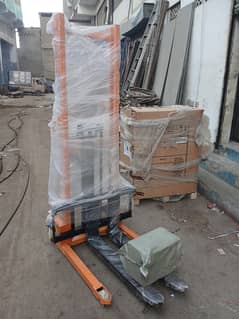 2 Ton Manual Stacker Lifter Available For Sale Delivery All Pakistan. .
