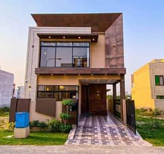 5 MARLA ULTRA LUXURY HOUSE FOR RENT