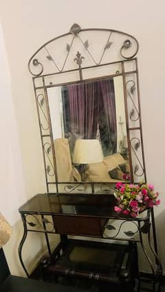 dressing table